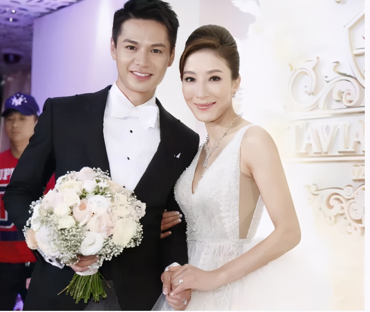 杨怡罗仲谦宣布改名,新名字寓意多子多福,黎姿也曾为生子改名